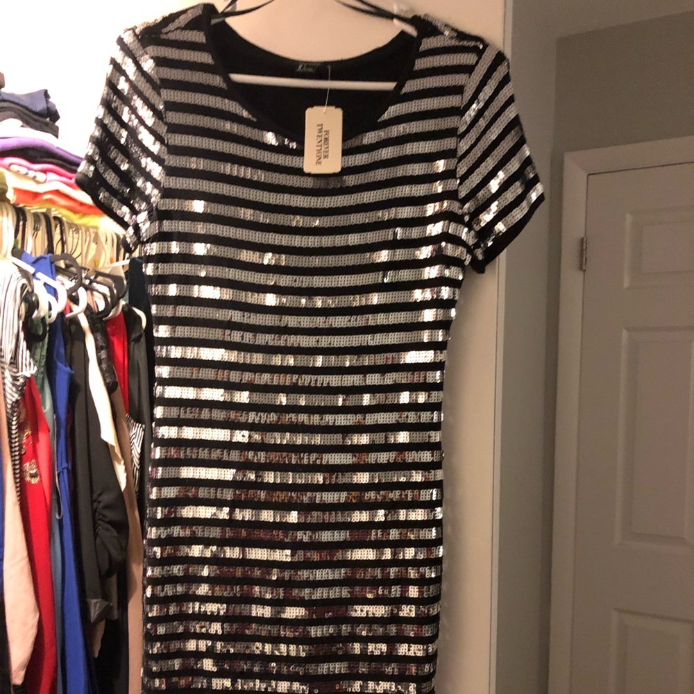 Sequin black and silver dress short